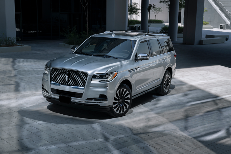 Al-Jazirah-Navigator-Lincoln